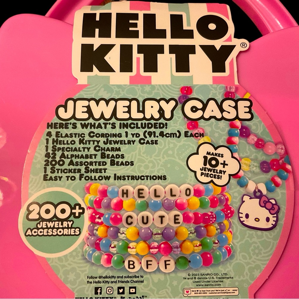 🎄Hello Kitty Fun 200+ Accessories Makes 10+ Jewelry Pieces Kit & Case! - Picture 8 of 8